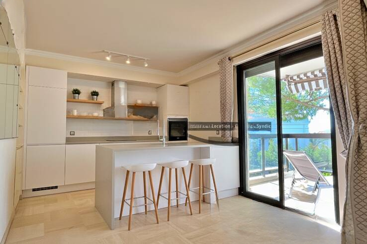 Квартира в Каннах, Франция, 90 м² - фото 2