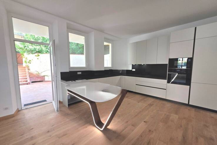 Квартира в Каннах, Франция, 182 м² - фото 2