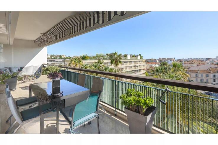 Квартира в Каннах, Франция, 104 м² - фото 2