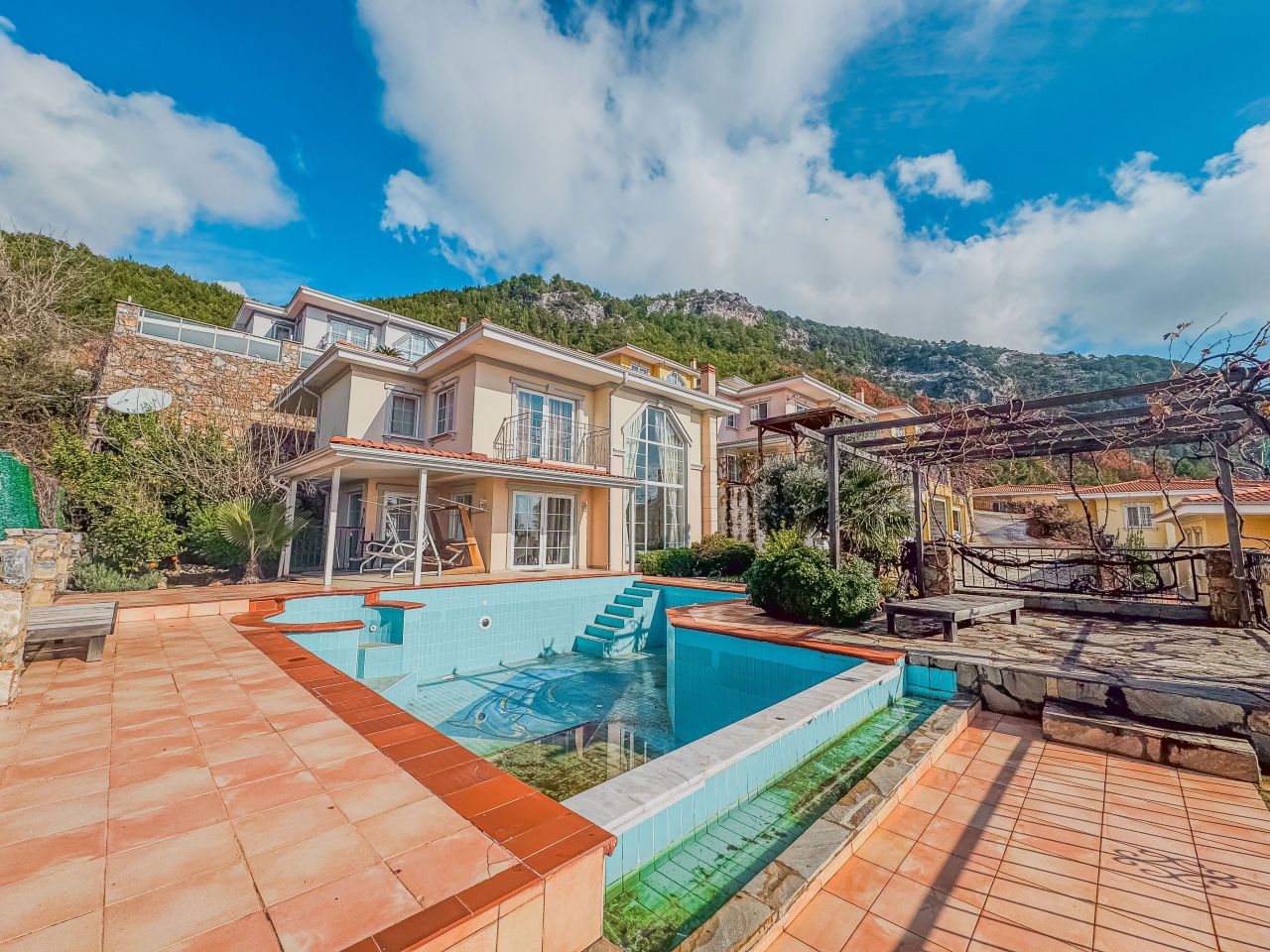 Вилла в Алании, Турция, 270 м² - фото 1