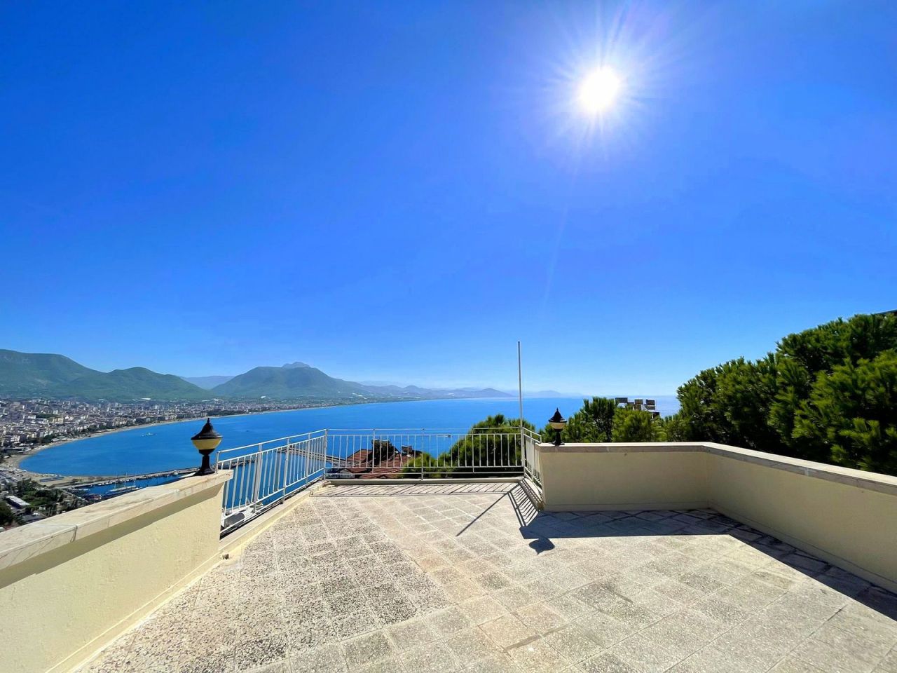 Апартаменты в Алании, Турция, 140 м² - фото 1