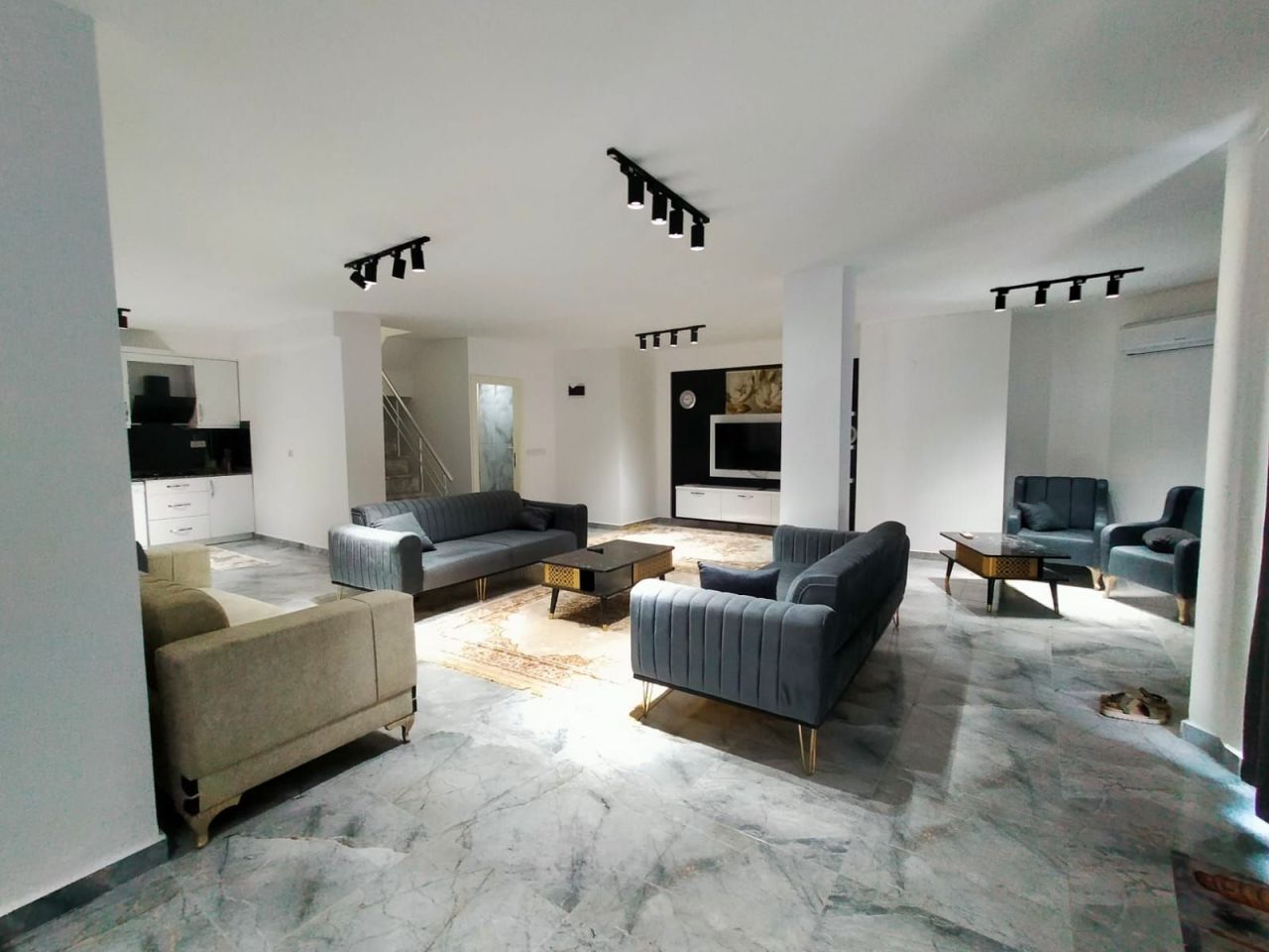 Вилла в Алании, Турция, 230 м² - фото 2