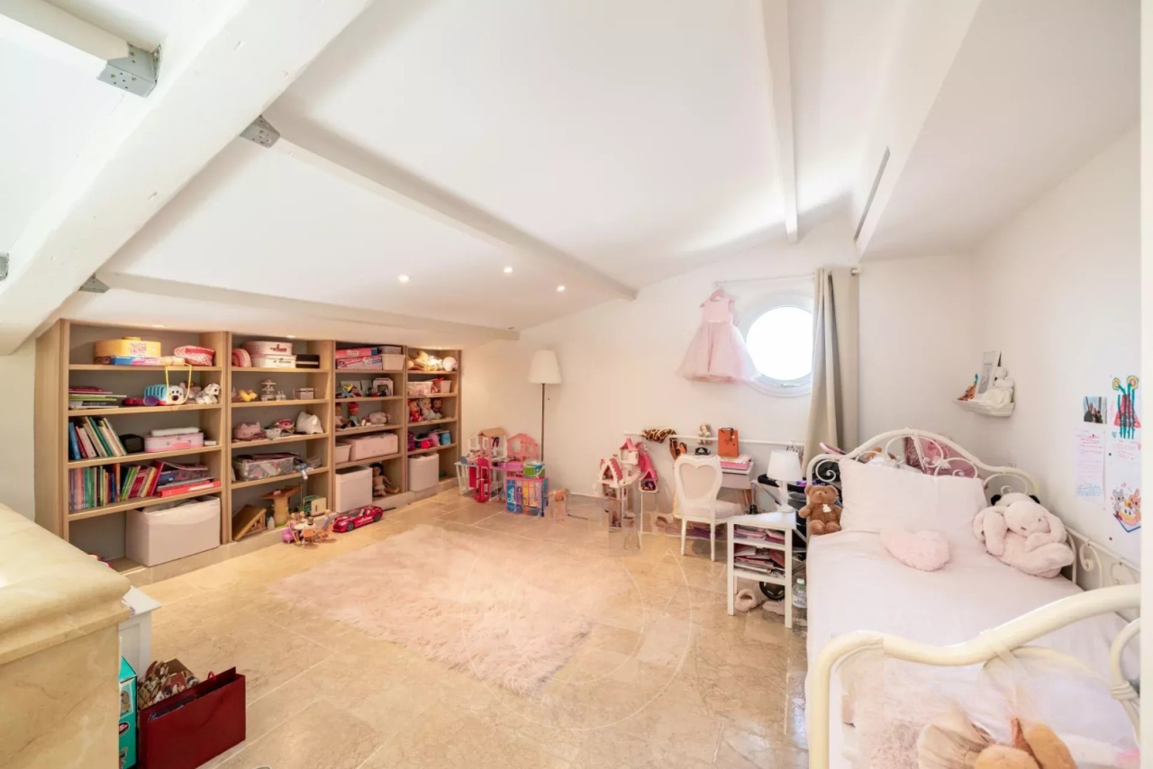 Квартира в Каннах, Франция, 200 м² - фото 9