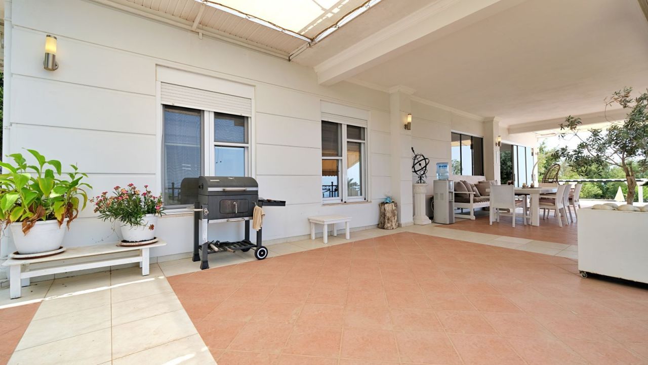Вилла в Алании, Турция, 430 м² - фото 16