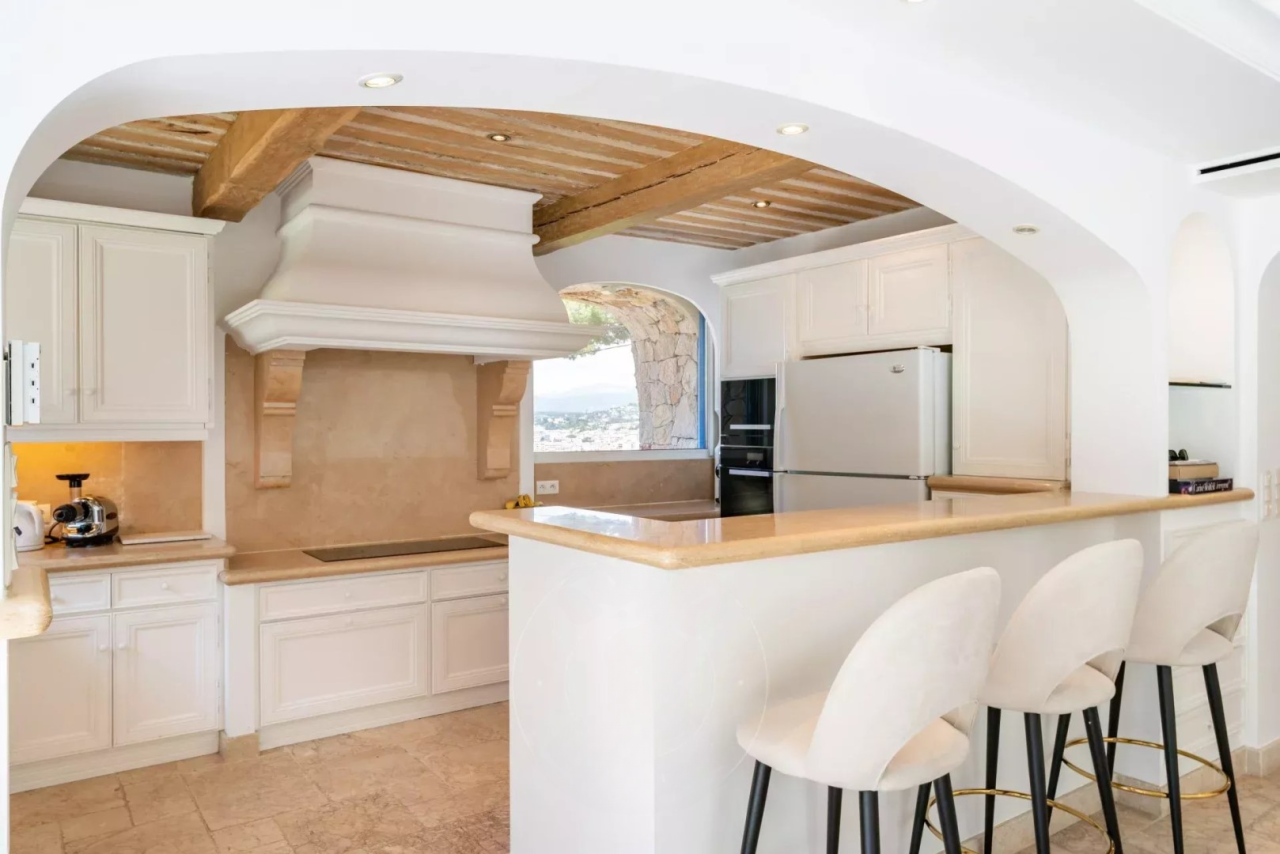 Квартира в Каннах, Франция, 200 м² - фото 16