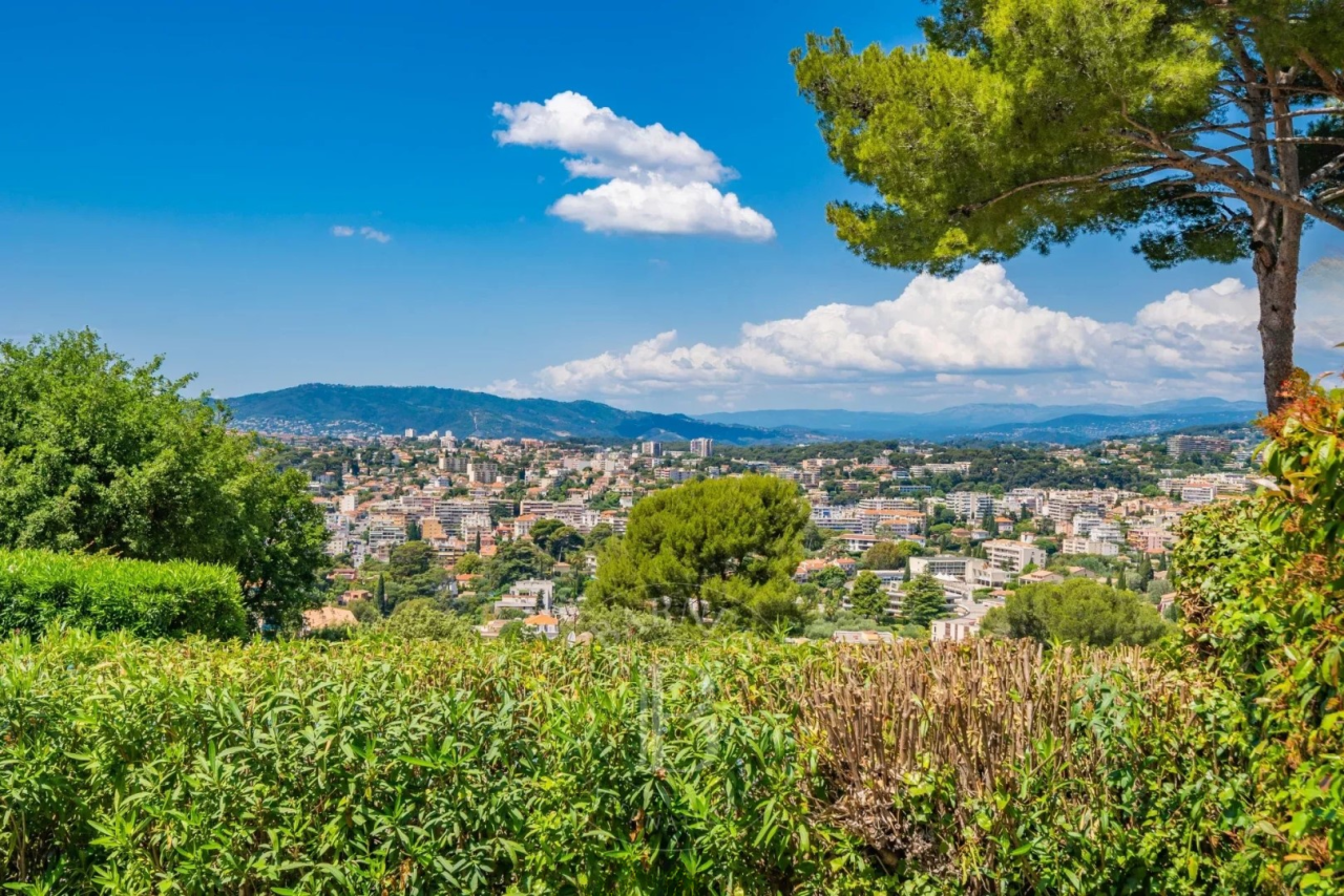 Квартира в Каннах, Франция, 200 м² - фото 17