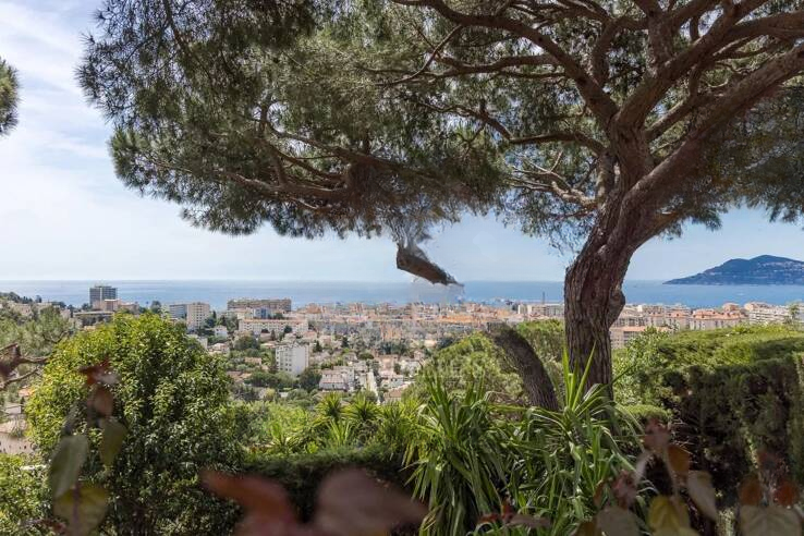 Квартира в Каннах, Франция, 204 м² - фото 1