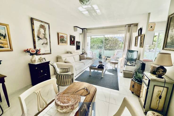 Квартира в Каннах, Франция, 49 м² - фото 1