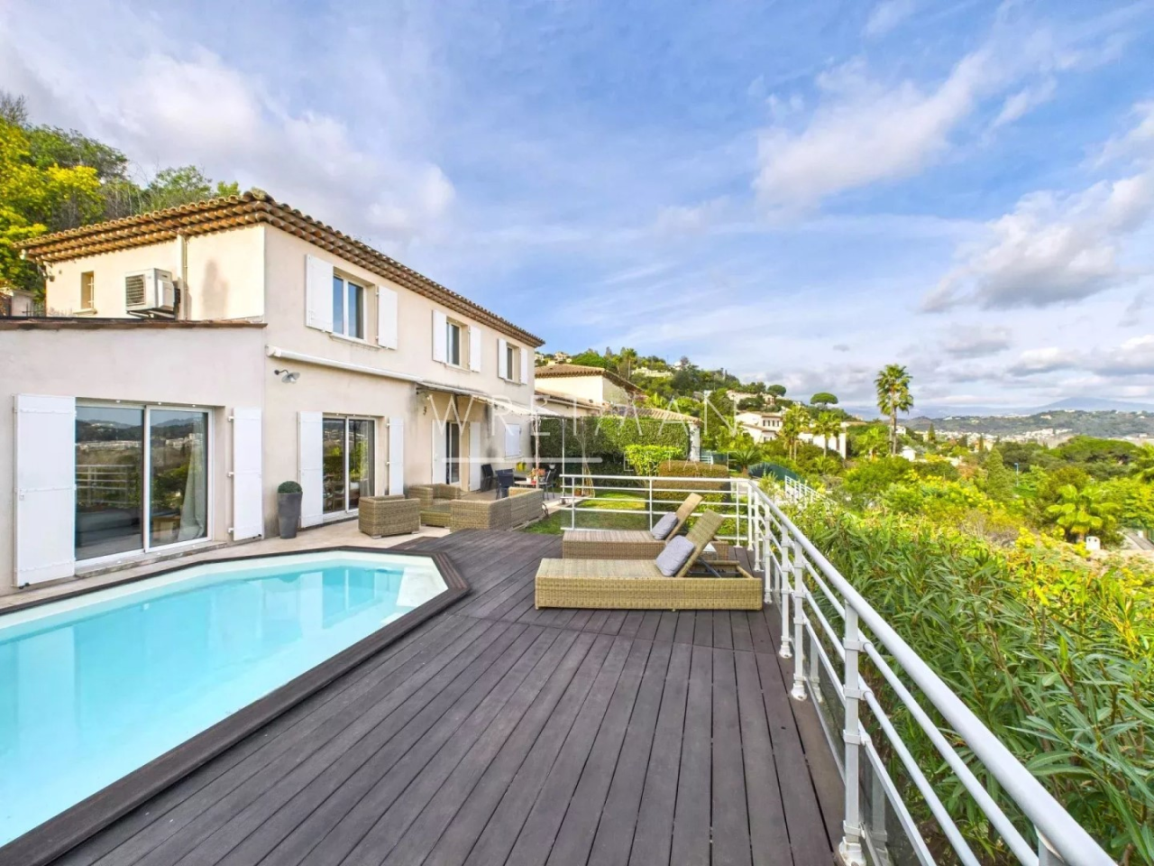 Квартира в Каннах, Франция, 130 м² - фото 1