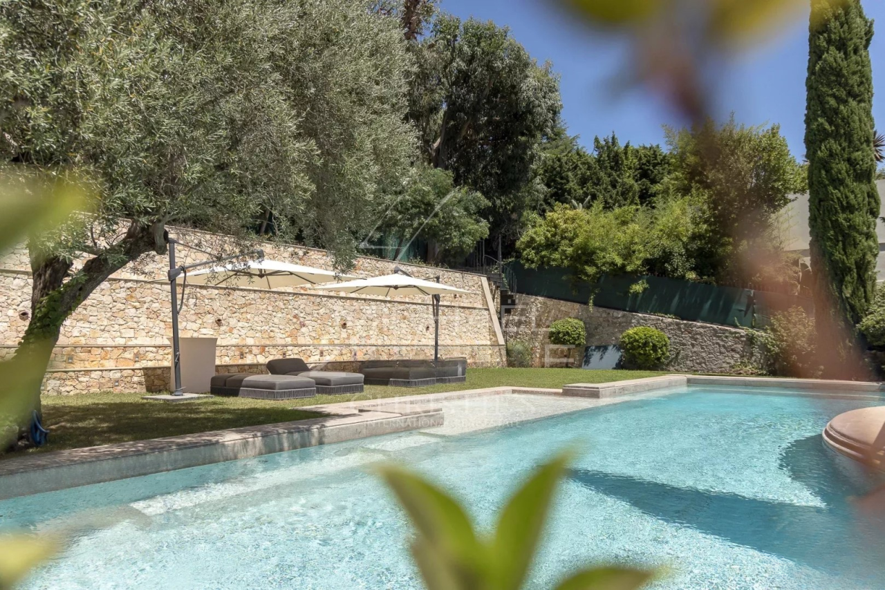 Квартира в Каннах, Франция, 986 м² - фото 2