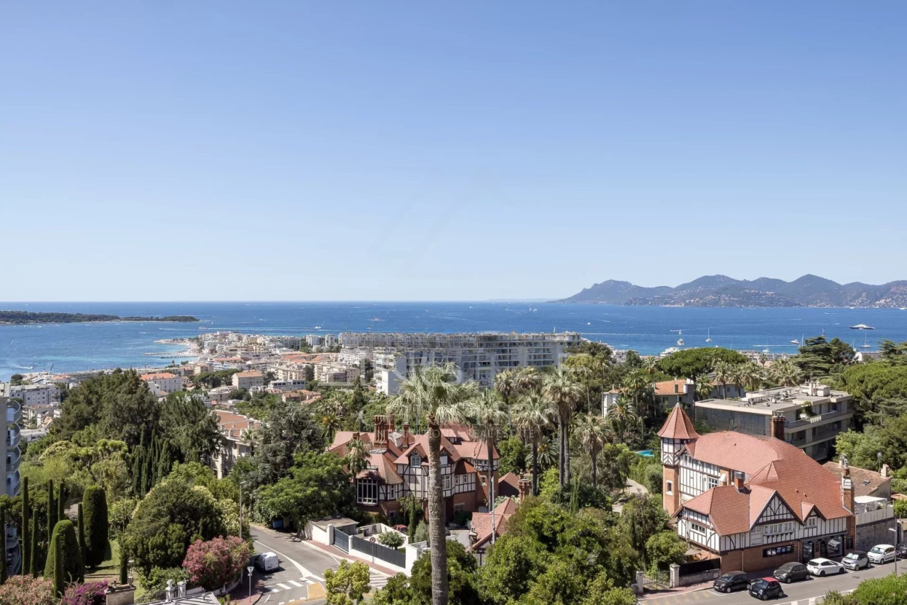 Квартира в Каннах, Франция, 986 м² - фото 3