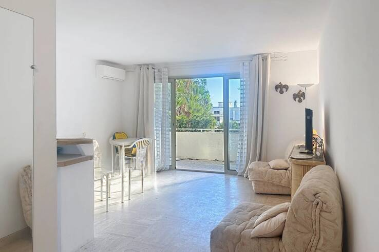 Квартира в Каннах, Франция, 29 м² - фото 2