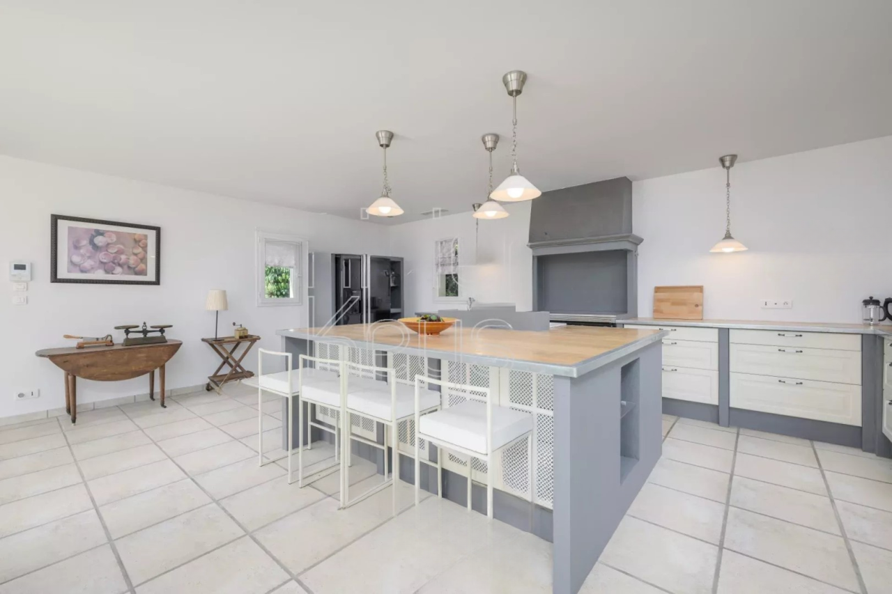 Квартира в Каннах, Франция, 297 м² - фото 12