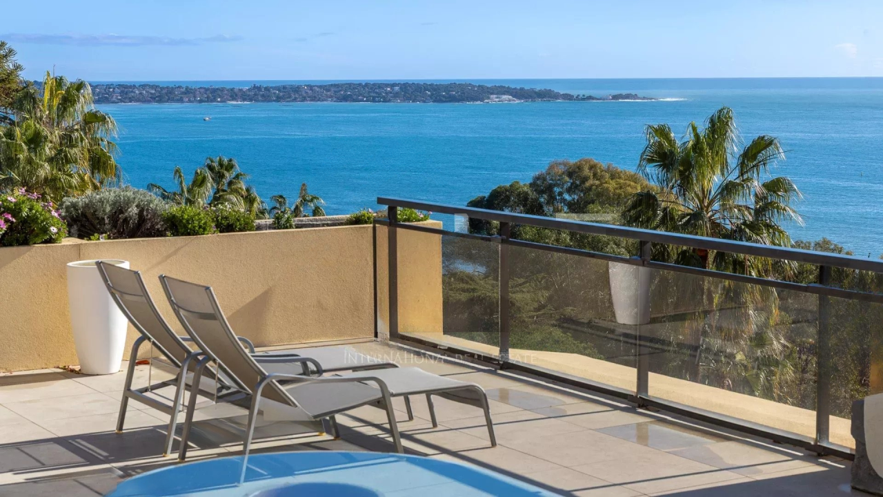 Квартира в Каннах, Франция, 262 м² - фото 1