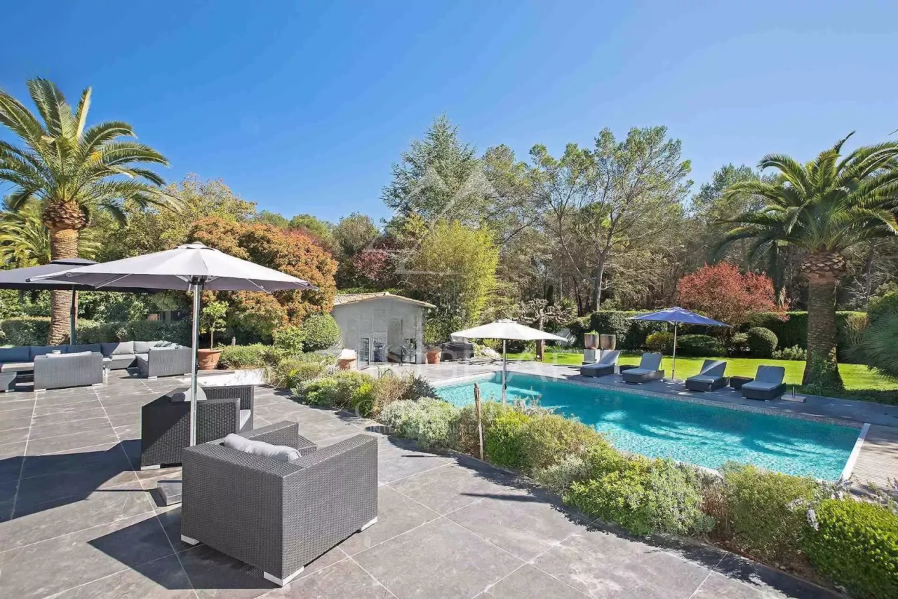 Квартира в Каннах, Франция, 324 м² - фото 1