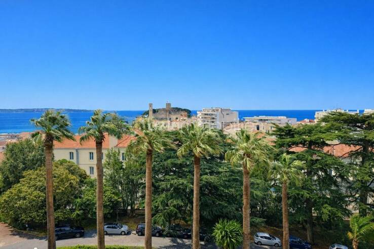 Квартира в Каннах, Франция, 61 м² - фото 1