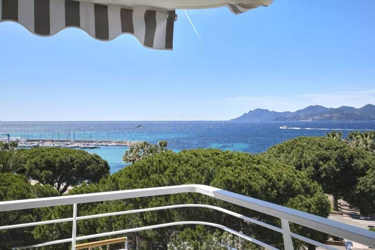 Квартира в Каннах, Франция, 108 м² - фото 1