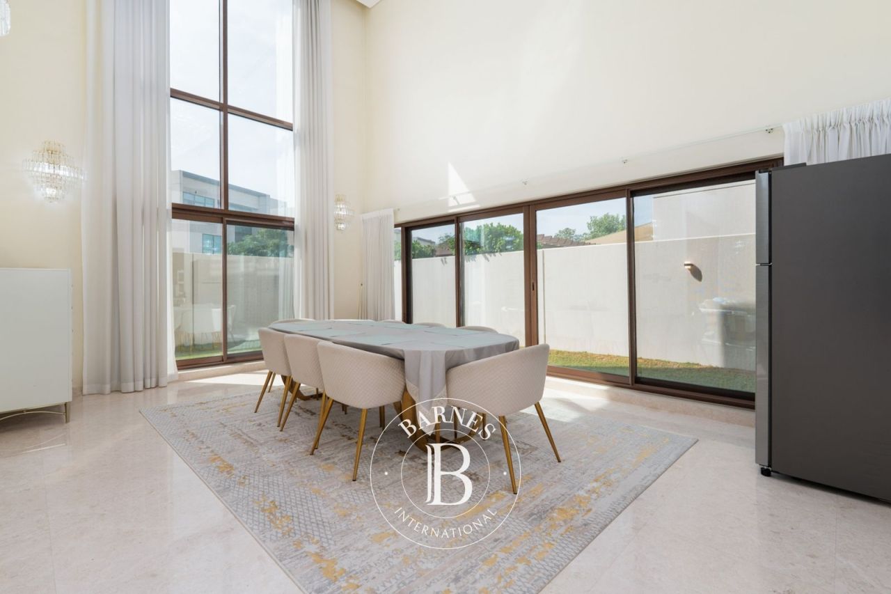 Вилла в Дубае, ОАЭ, 679.6 м² - фото 3