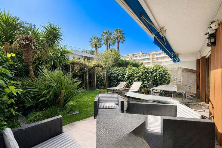 Квартира в Каннах, Франция, 66 м² - фото 1