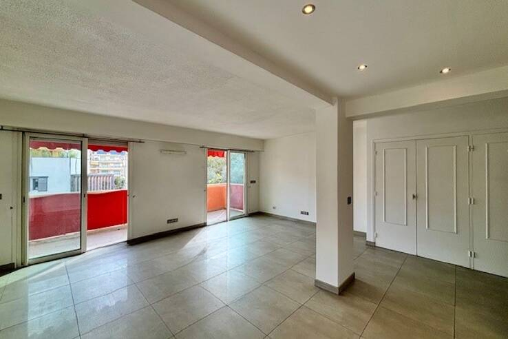 Квартира в Каннах, Франция, 57 м² - фото 1