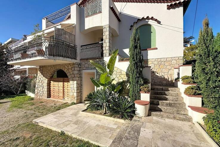 Квартира в Каннах, Франция, 34 м² - фото 1