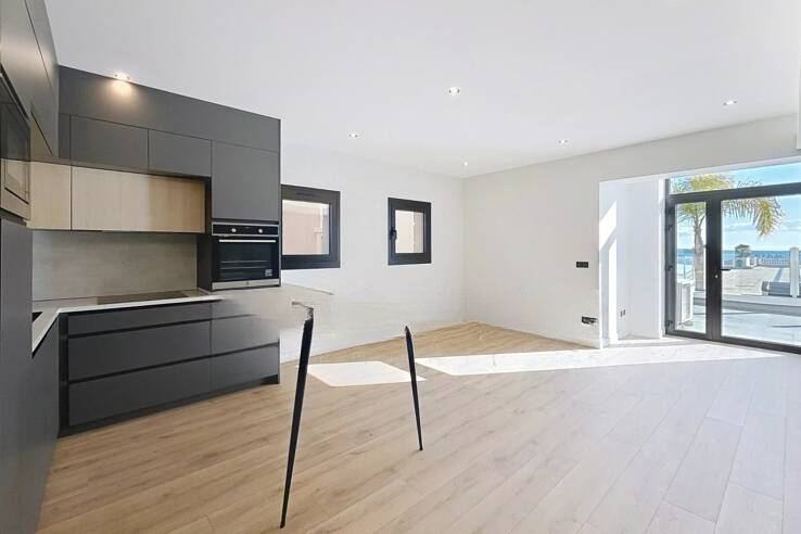 Квартира в Каннах, Франция, 65 м² - фото 1