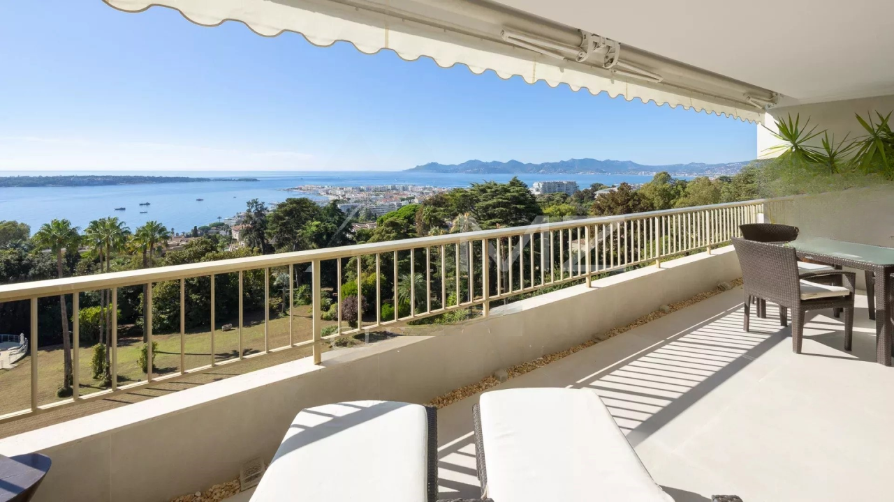 Квартира в Каннах, Франция, 108 м² - фото 1