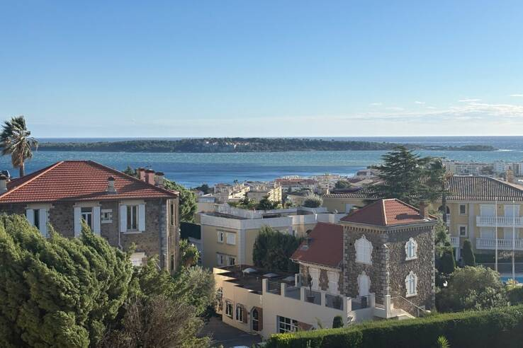 Квартира в Каннах, Франция, 100 м² - фото 1