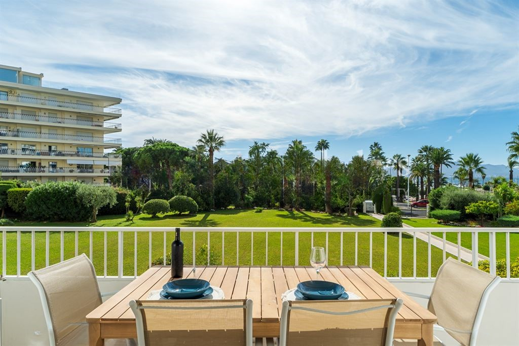 Квартира в Каннах, Франция, 75 м² - фото 2