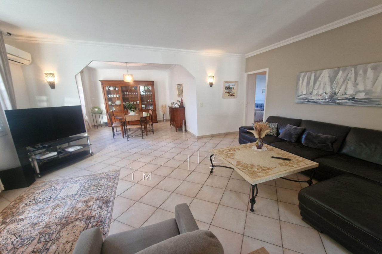 Квартира в Каннах, Франция, 108 м² - фото 2