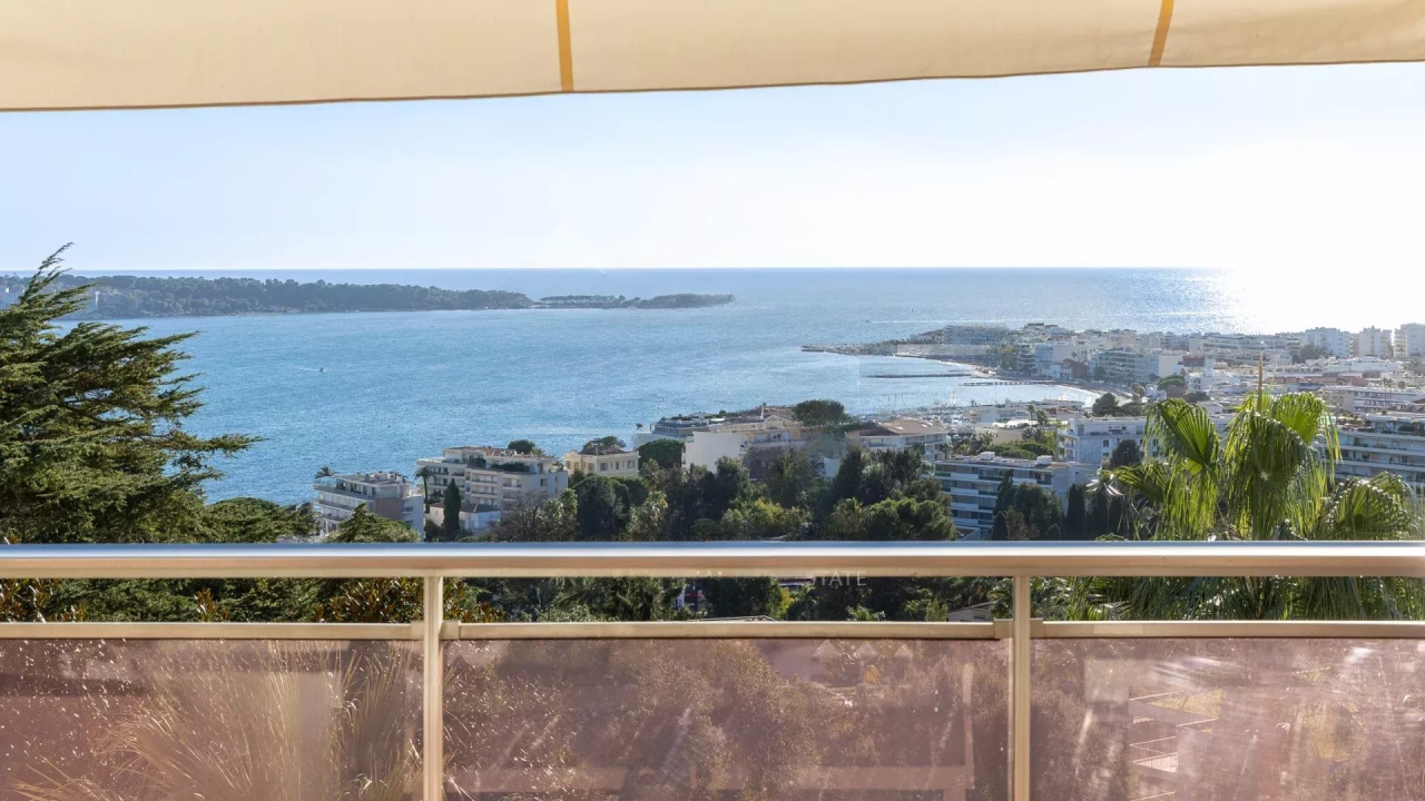 Квартира в Каннах, Франция, 110 м² - фото 2