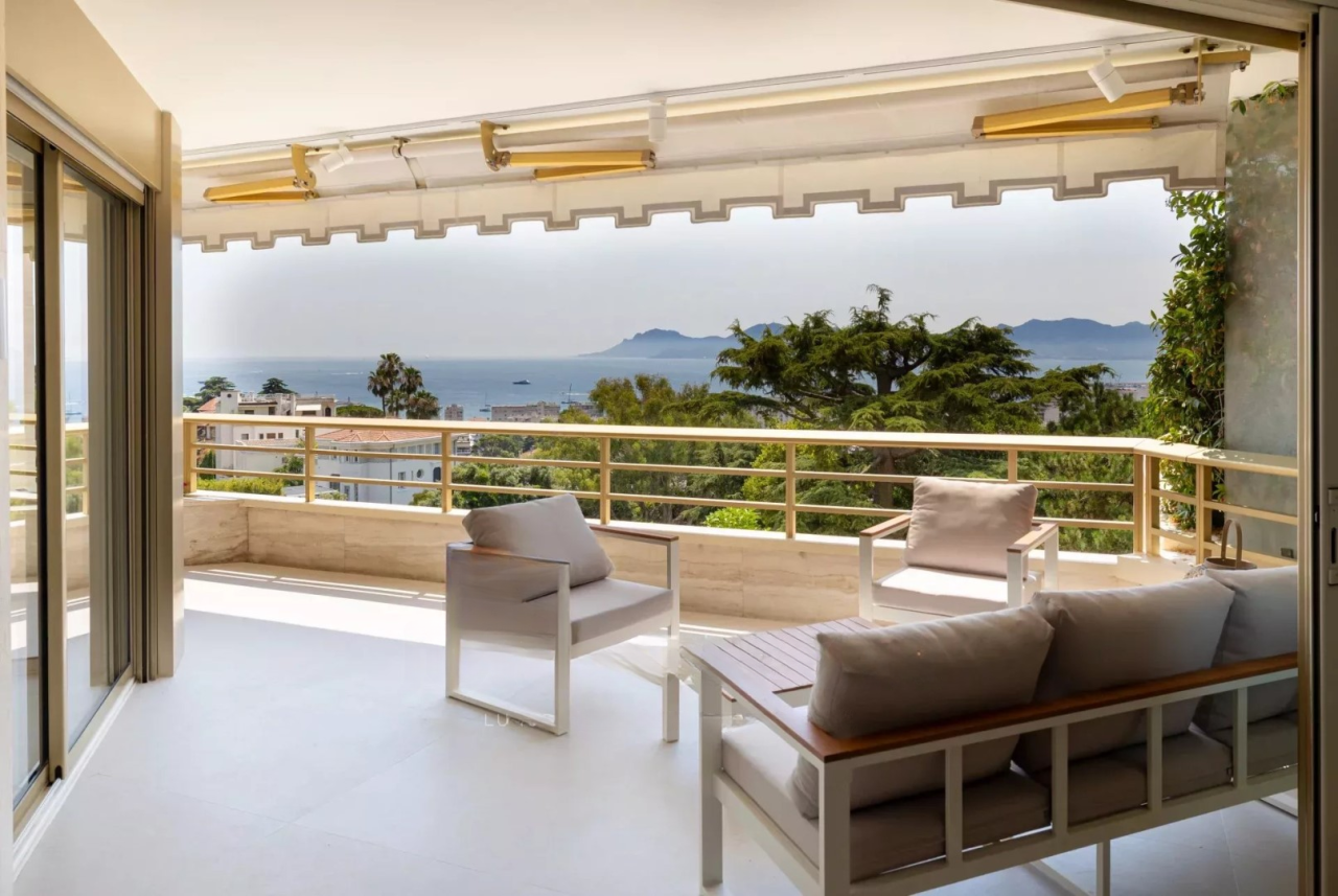 Квартира в Каннах, Франция, 128 м² - фото 2