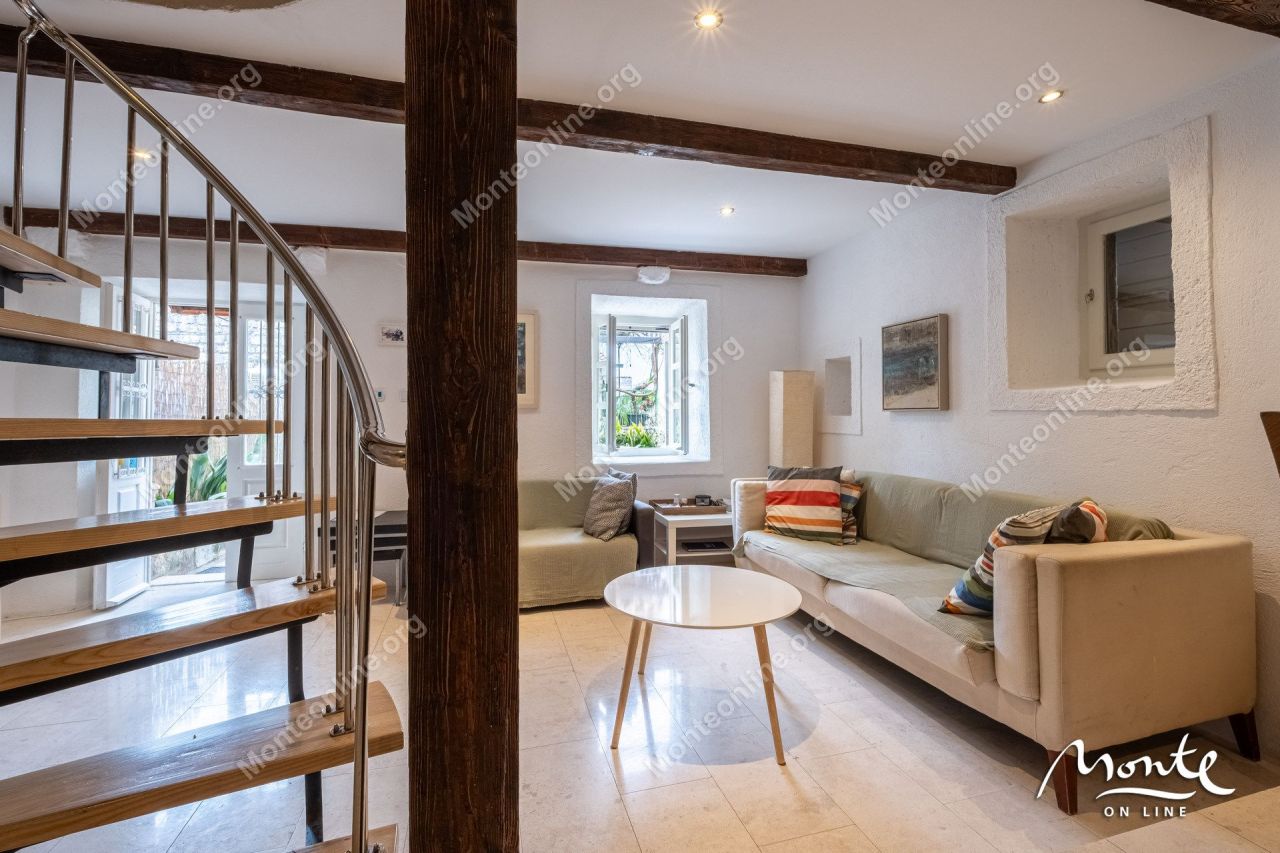 Вилла в Перасте, Черногория, 95 м² - фото 4