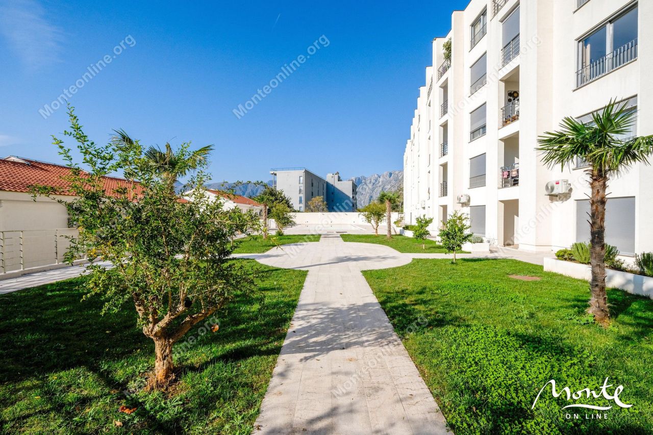 Апартаменты в Доброте, Черногория, 103 м² - фото 10