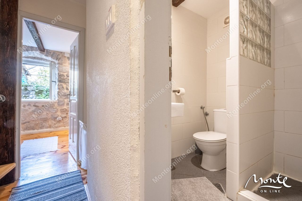 Вилла в Перасте, Черногория, 95 м² - фото 16