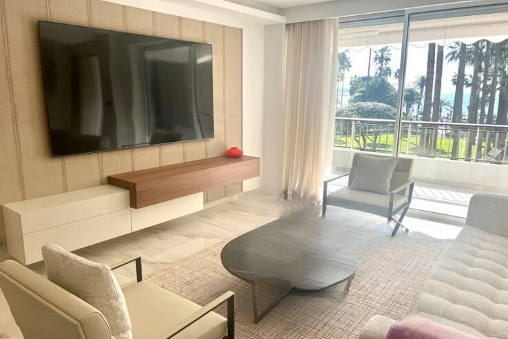 Квартира в Каннах, Франция, 127 м² - фото 2