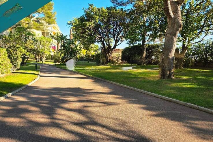 Квартира в Каннах, Франция, 102 м² - фото 2