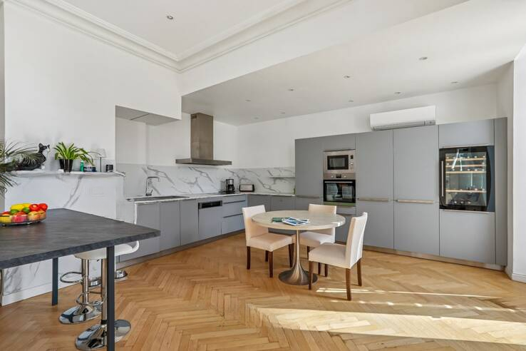 Квартира в Каннах, Франция, 147 м² - фото 2