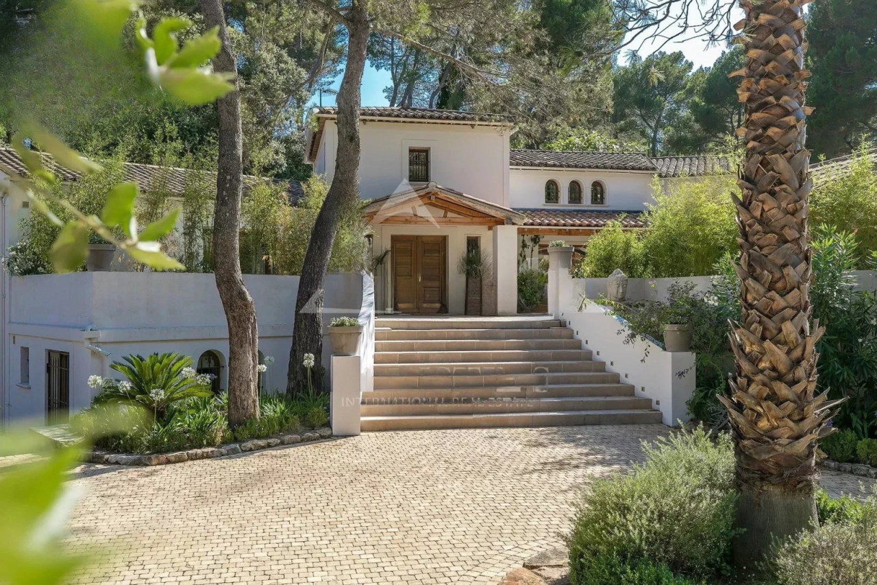 Квартира в Каннах, Франция, 362 м² - фото 4