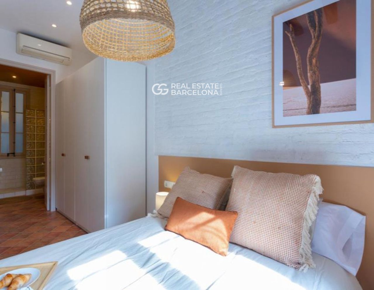 Доходный дом в Барселоне, Испания, 735 м² - фото 18