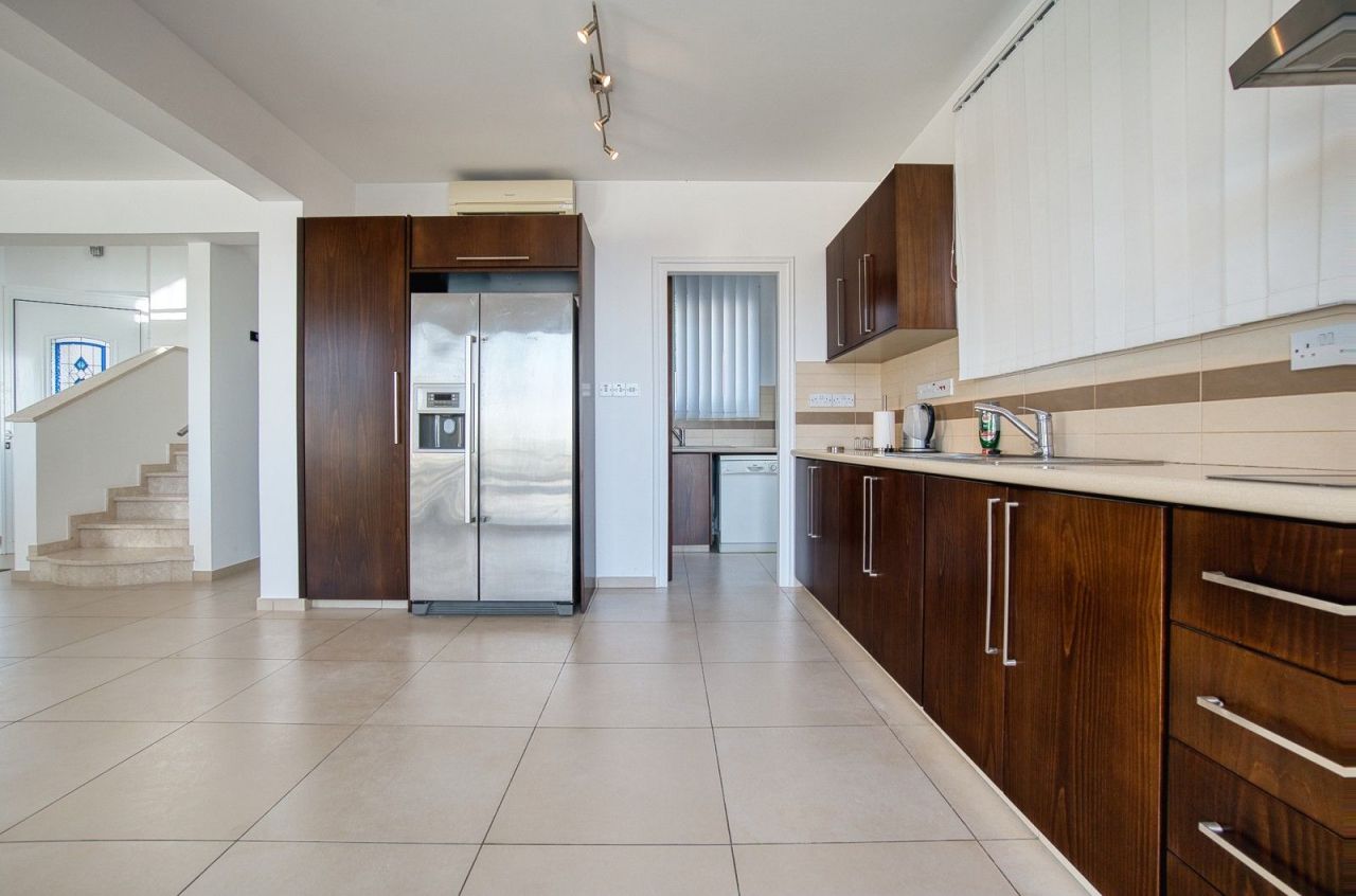 Вилла в Пафосе, Кипр, 203 м² - фото 14