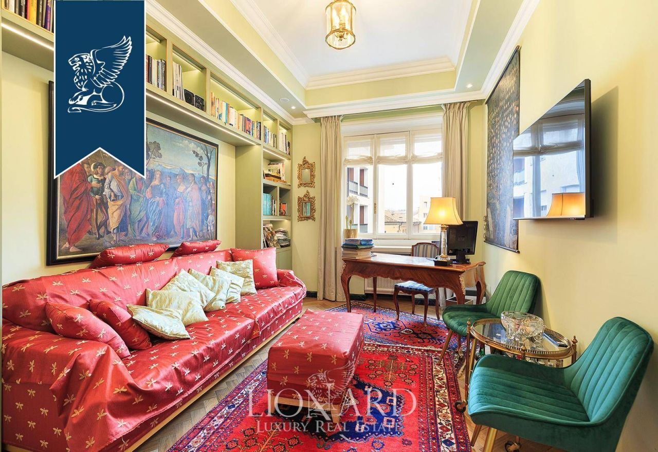 Апартаменты в Милане, Италия, 210 м² - фото 12