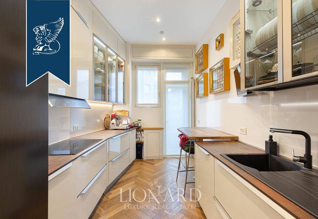 Апартаменты в Милане, Италия, 210 м² - фото 16