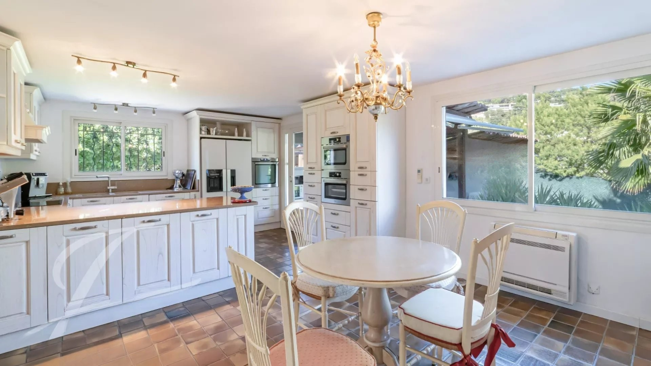 Квартира в Каннах, Франция, 229 м² - фото 8