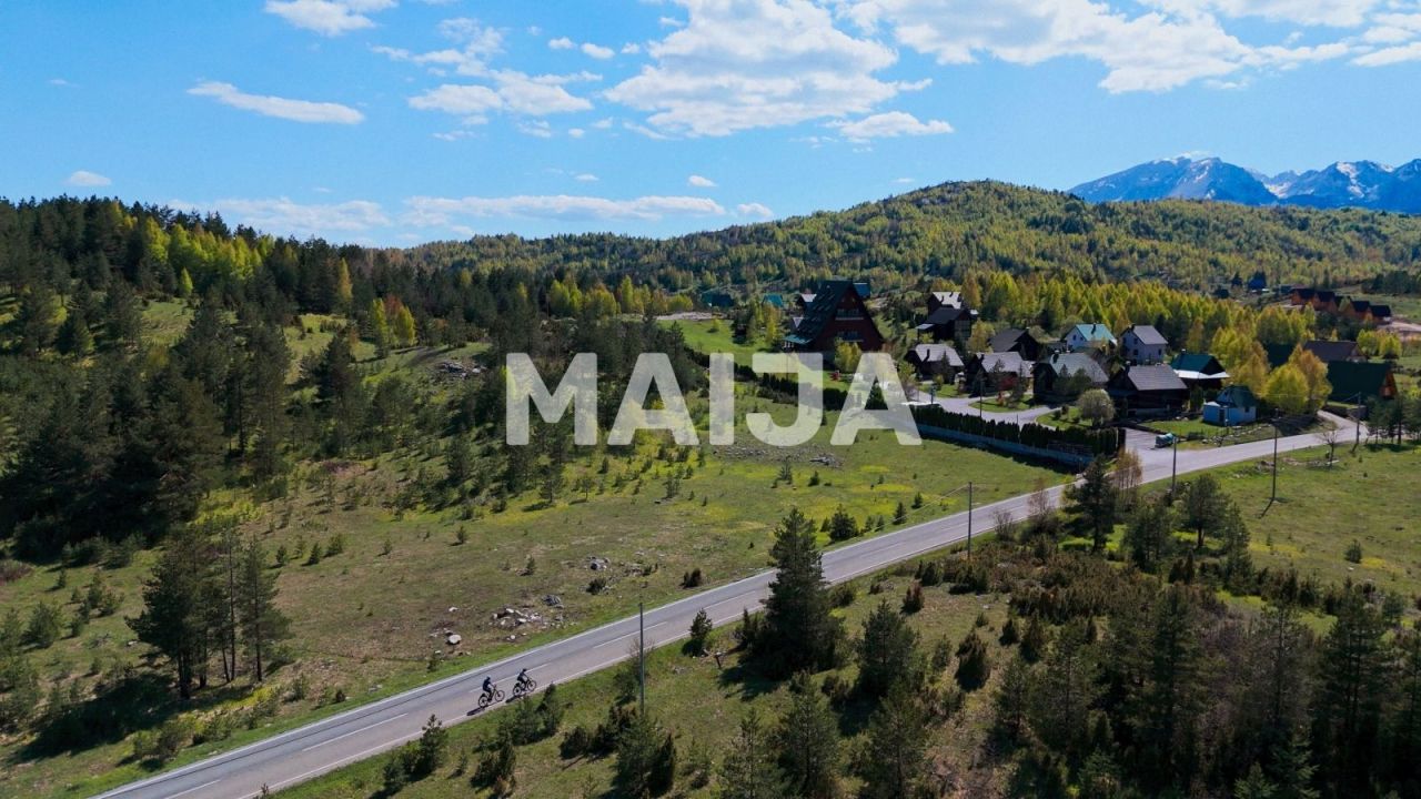 Земля в Жабляке, Черногория, 8 300 м² - фото 8