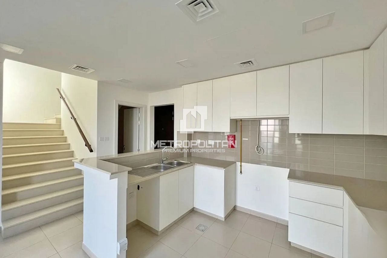 Таунхаус в Дубае, ОАЭ, 203 м² - фото 2