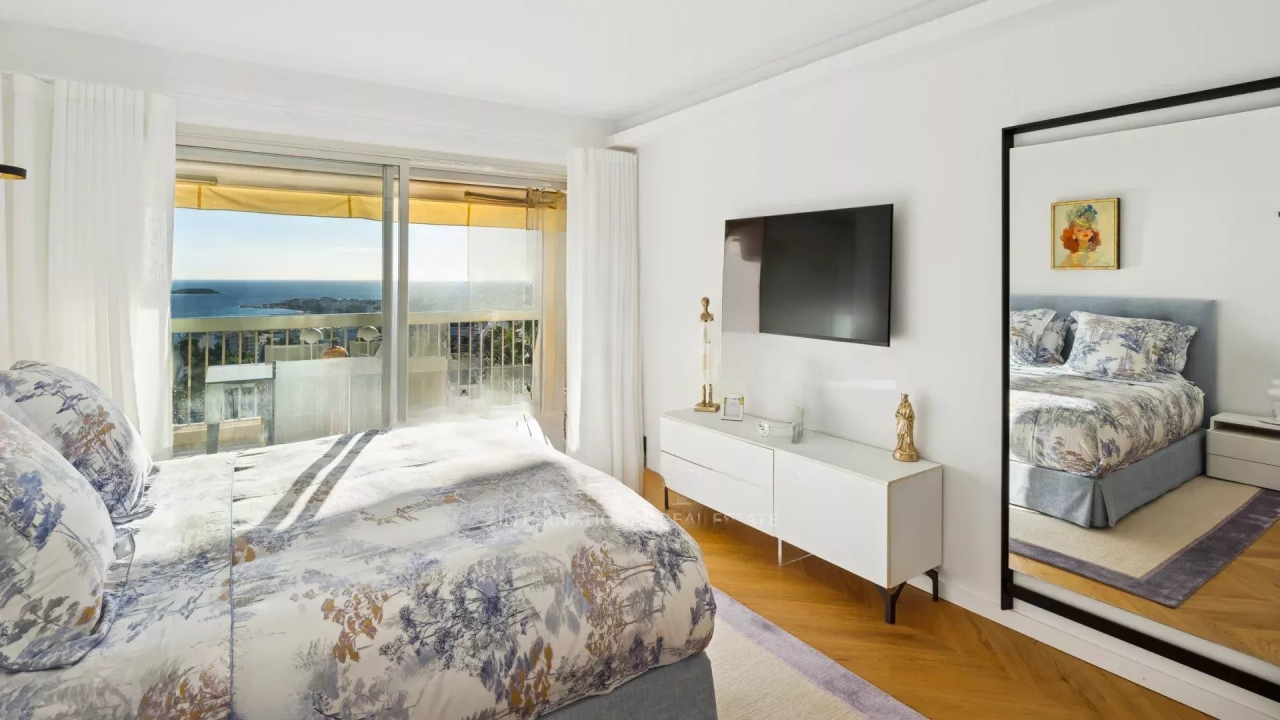 Квартира в Каннах, Франция, 110 м² - фото 16