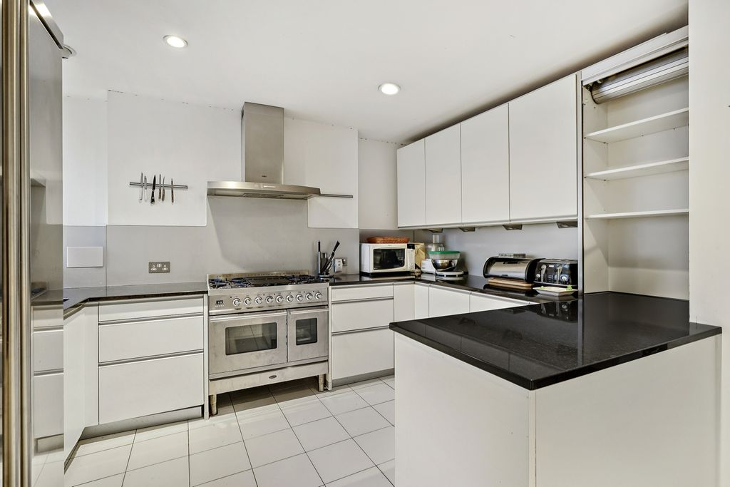 Квартира в Лондоне, Великобритания, 203 м² - фото 2