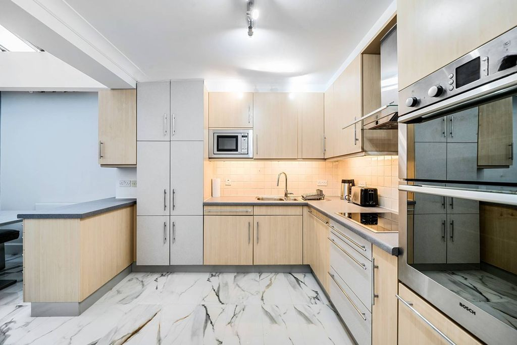 Квартира в Лондоне, Великобритания, 168 м² - фото 14