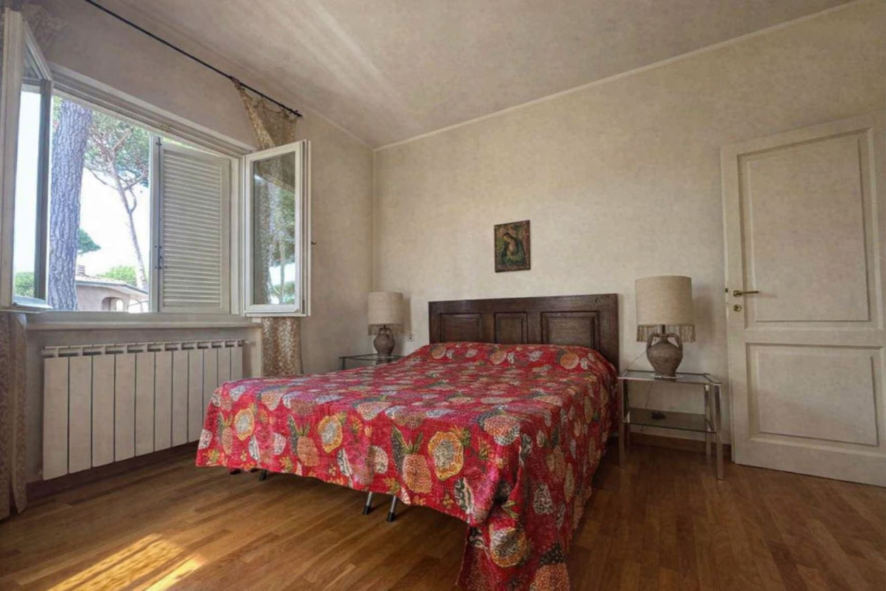 Вилла в Марина ди Пьетрасанта, Италия, 160 м² - фото 9